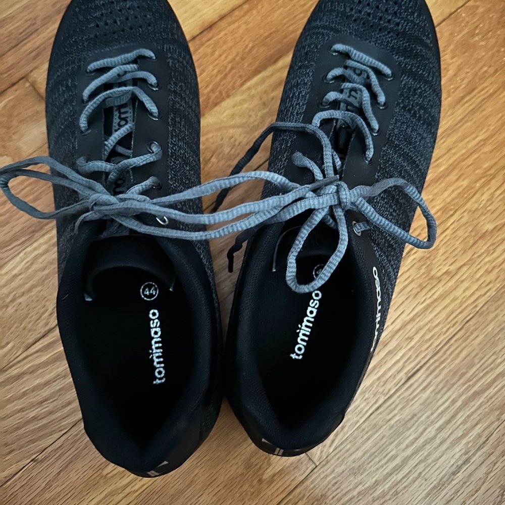Peloton Black Gray Athletic Shoes
